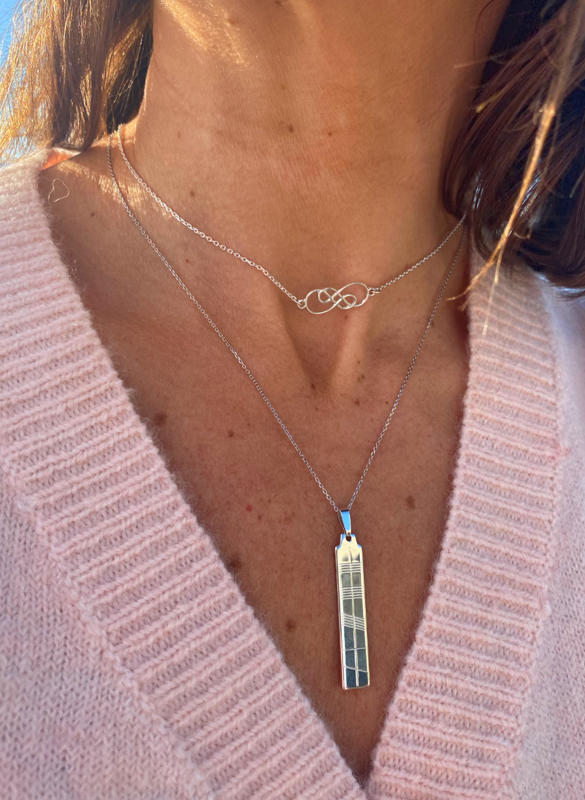 Juliette Gold Pendant Necklace in White Crystal | Kendra Scott